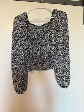 T.J.Maxx navy blue and White Floral Smocked Peasant Blouse